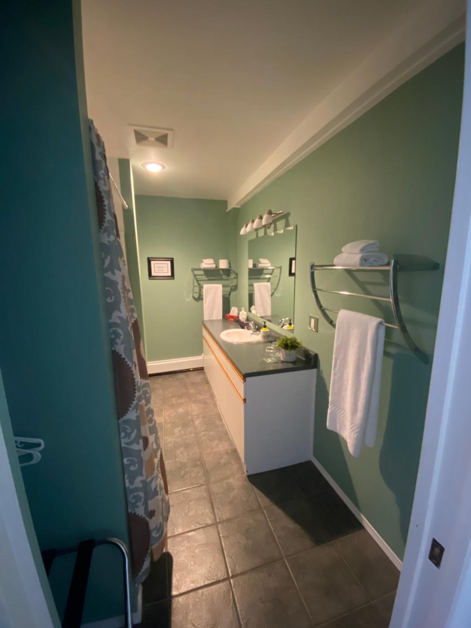 Rose Cottage Bed & Breakfast Valemount Exterior foto