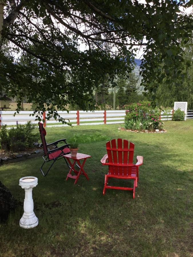 Rose Cottage Bed & Breakfast Valemount Exterior foto